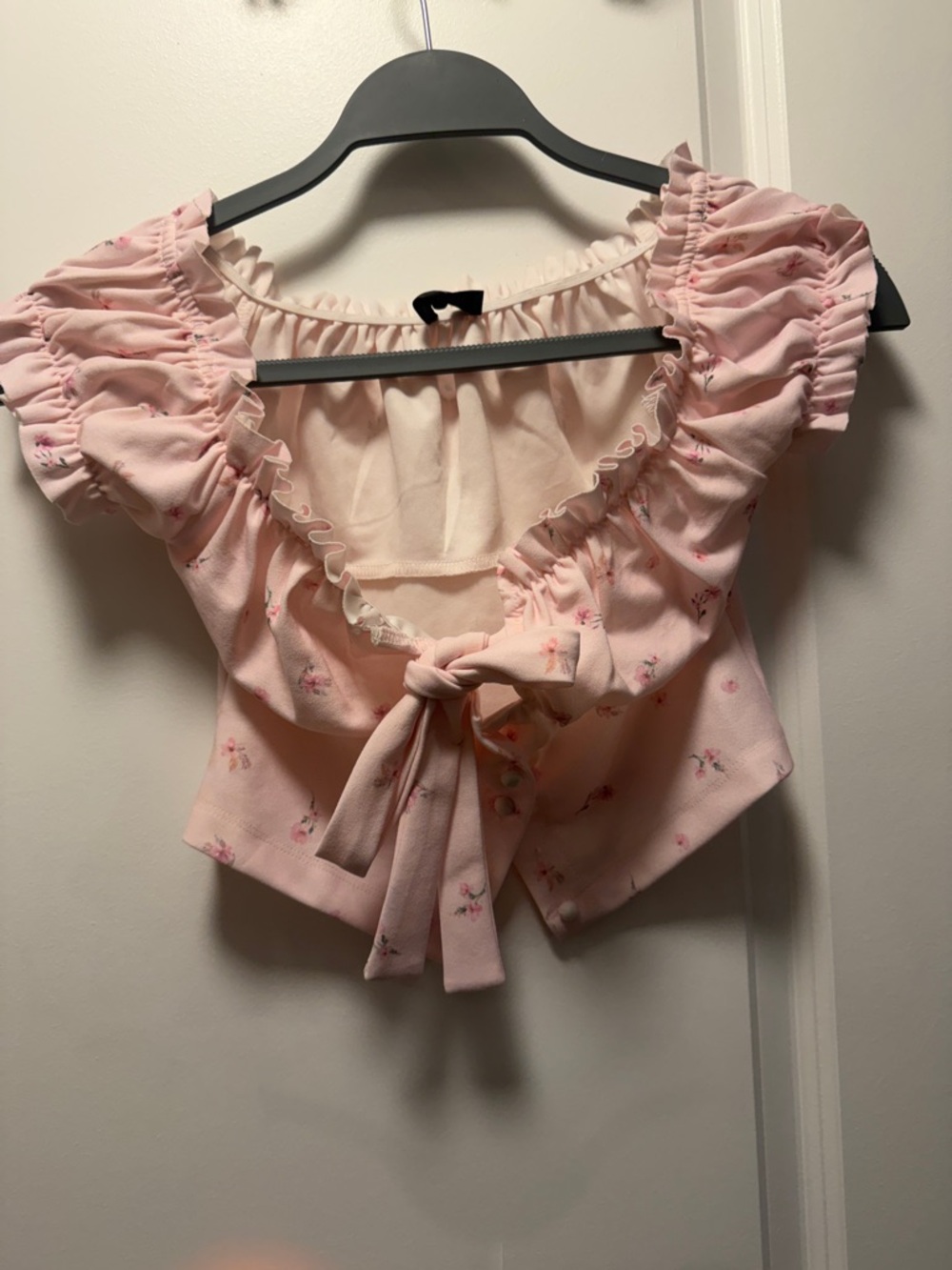 White Fox Boutique Pale Pink Floral Tie-Front Crop Top